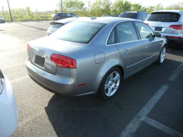 Audi A4 2006 photo 4