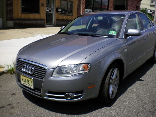 Audi A4 2006 photo 2