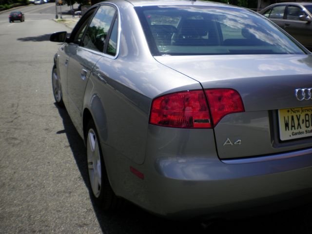 Audi A4 2006 photo 4