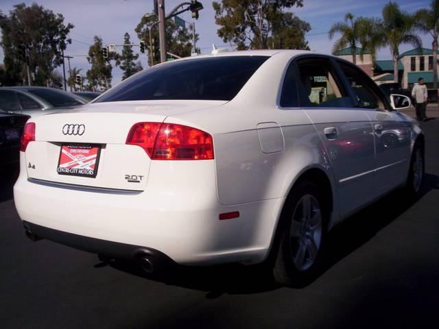 Audi A4 2006 photo 2