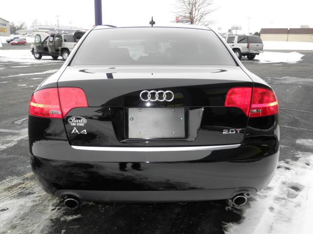 Audi A4 2006 photo 2