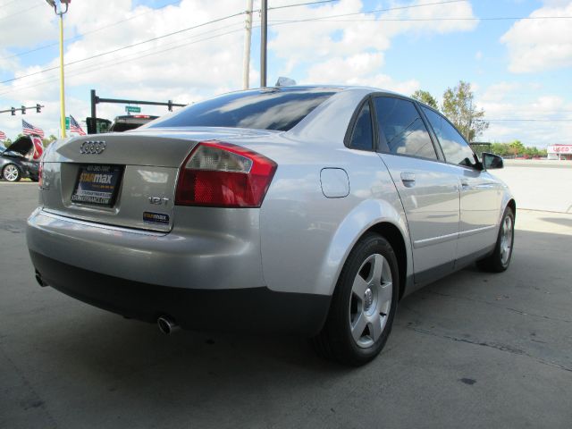 Audi A4 2006 photo 4