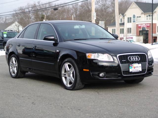 Audi A4 2006 photo 2