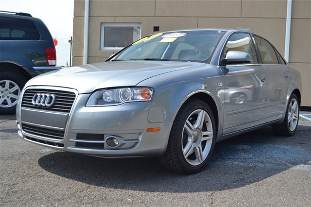 Audi A4 2007 photo 2