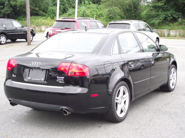 Audi A4 2007 photo 4