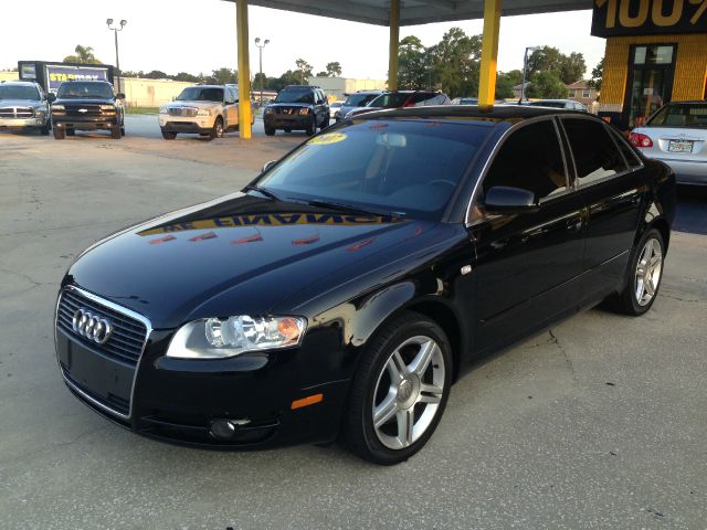 Audi A4 2007 photo 2