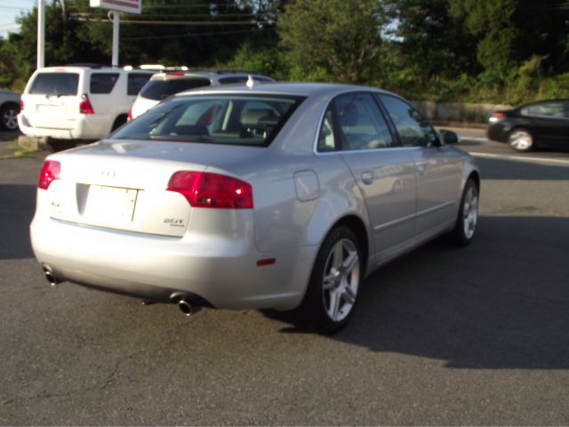 Audi A4 2007 photo 4