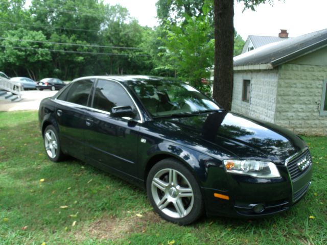 Audi A4 LT 4X4 Dually Sedan