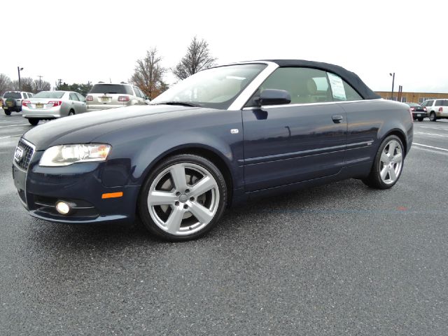 Audi A4 SLT 5.7 QUAD CAB HEMI Convertible