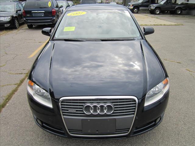 Audi A4 2007 photo 2