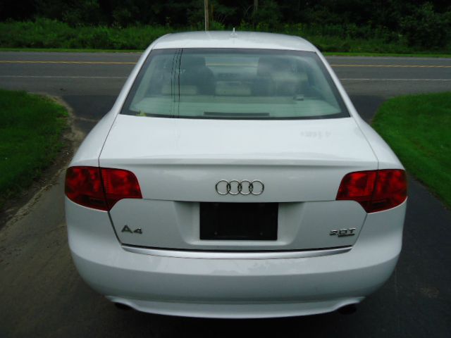 Audi A4 2008 photo 1
