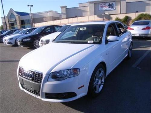 Audi A4 2008 photo 2