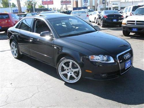 Audi A4 2008 photo 2