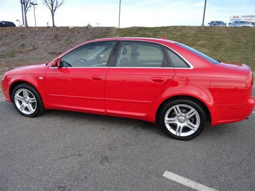 Audi A4 2008 photo 2