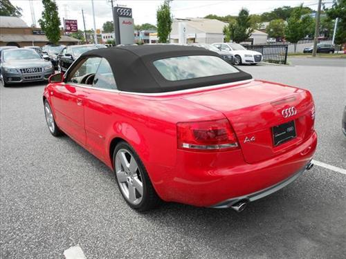 Audi A4 2008 photo 2