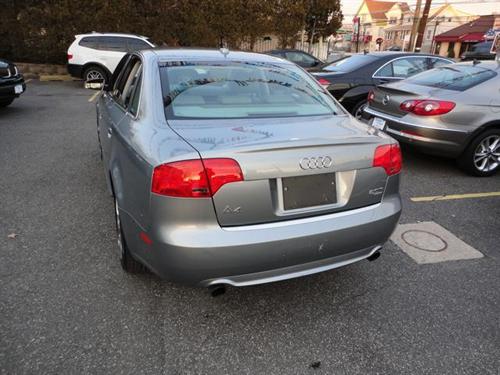 Audi A4 2008 photo 2