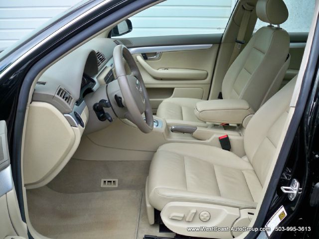 Audi A4 2008 photo 12