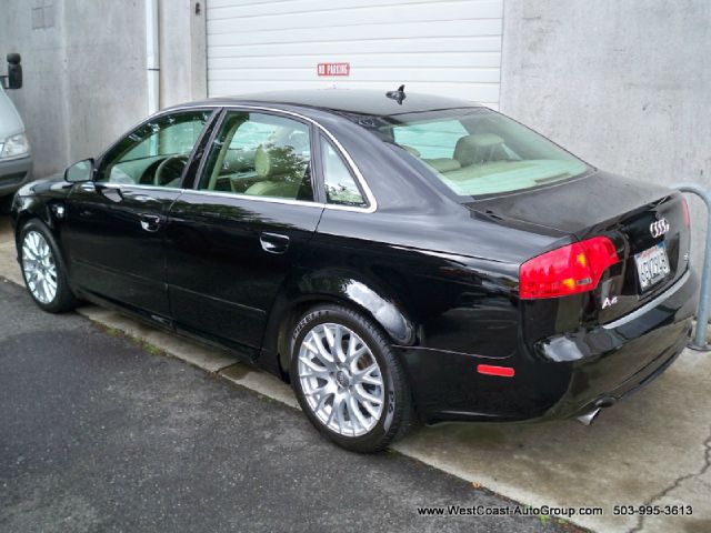 Audi A4 2008 photo 14