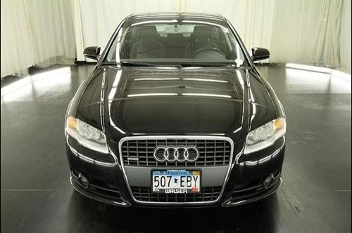 Audi A4 2008 photo 2