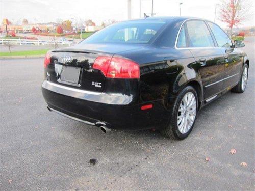 Audi A4 2008 photo 2