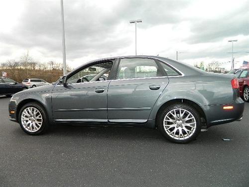 Audi A4 2008 photo 2