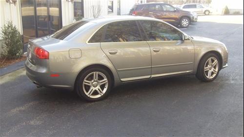 Audi A4 2008 photo 5