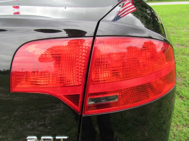 Audi A4 2008 photo 29