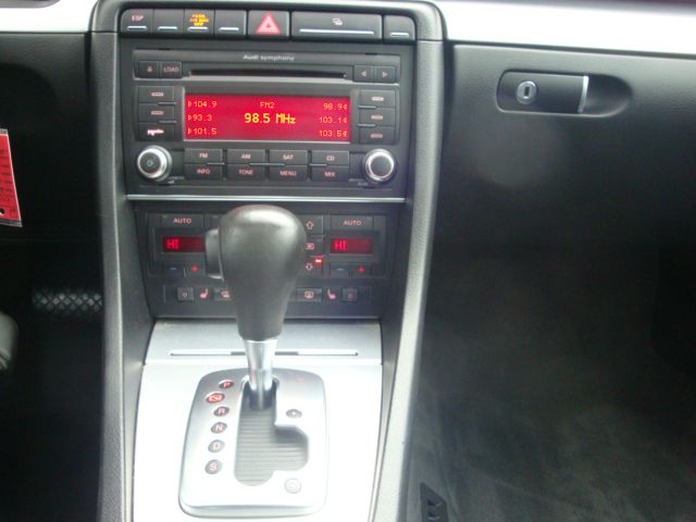 Audi A4 2008 photo 1