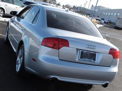 Audi A4 2008 photo 2