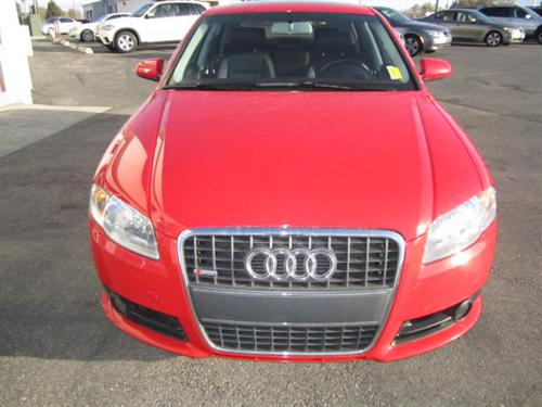 Audi A4 2008 photo 2