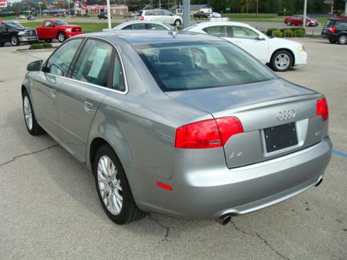 Audi A4 2008 photo 2