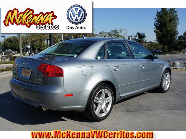 Audi A4 2008 photo 4