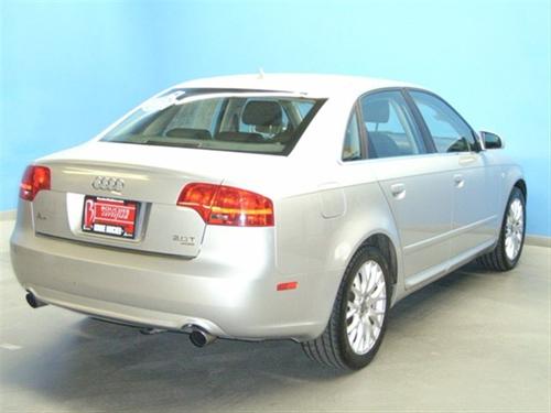 Audi A4 2008 photo 1