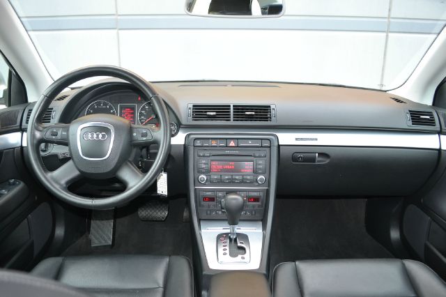 Audi A4 2008 photo 1