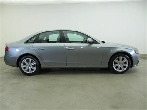 Audi A4 2009 photo 1