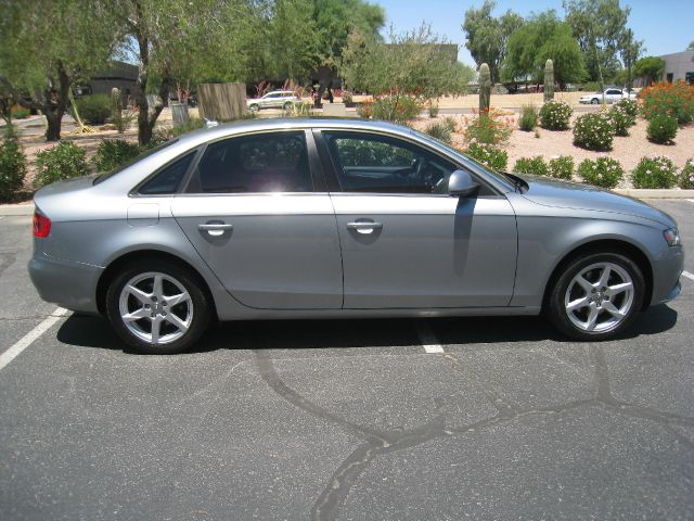 Audi A4 2009 photo 13