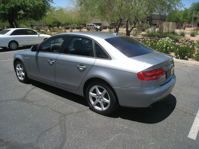 Audi A4 2009 photo 16