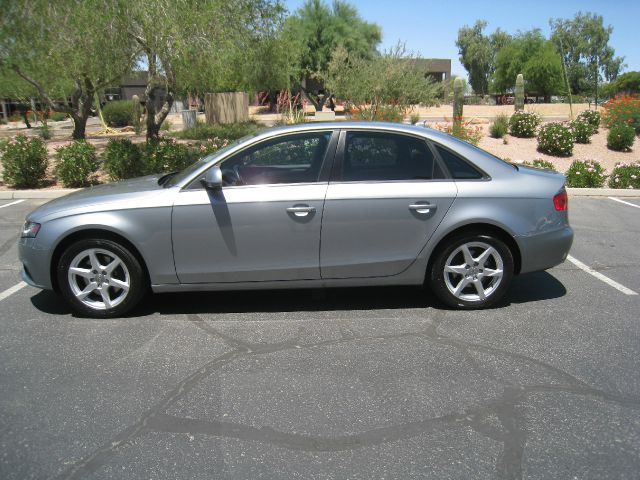 Audi A4 2009 photo 18