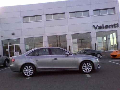 Audi A4 2009 photo 2