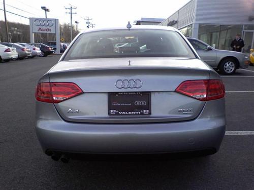 Audi A4 2009 photo 4