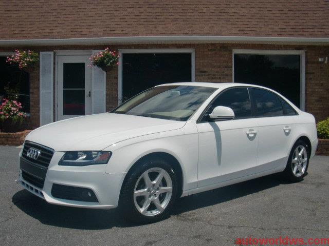 Audi A4 2009 photo 3