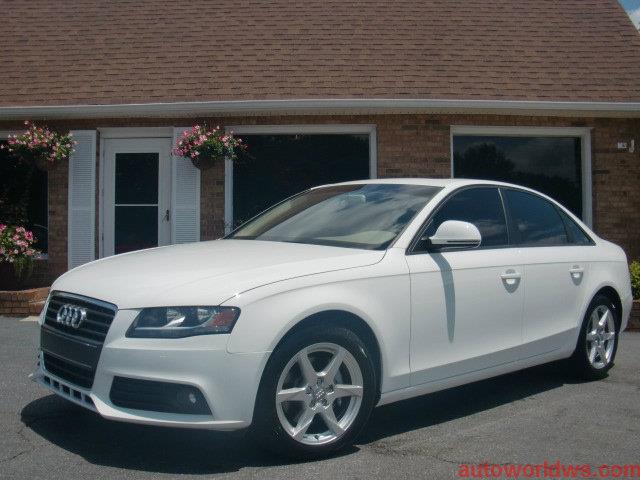 Audi A4 2009 photo 4