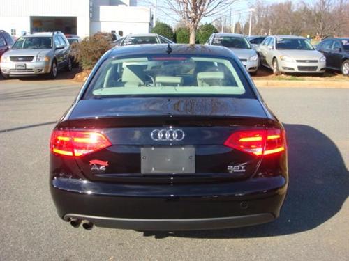 Audi A4 2009 photo 1