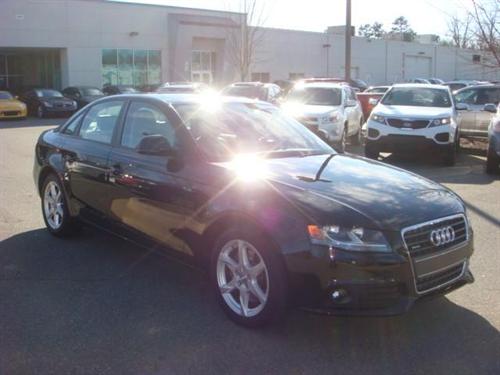 Audi A4 2009 photo 2