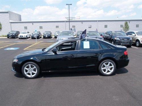 Audi A4 2009 photo 2