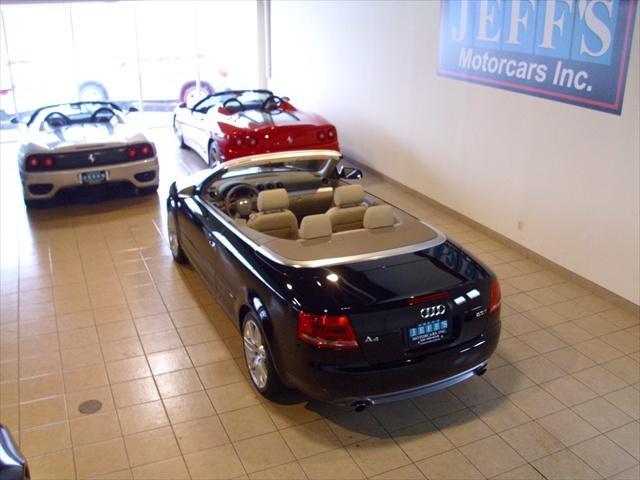 Audi A4 2009 photo 2