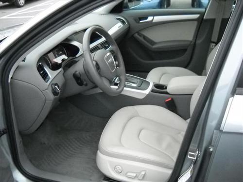 Audi A4 2009 photo 4