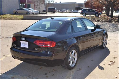 Audi A4 2009 photo 4