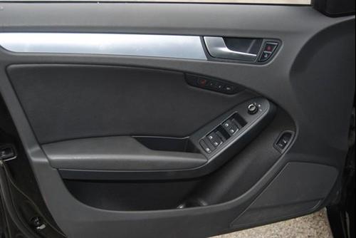 Audi A4 2009 photo 4