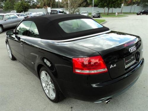 Audi A4 2009 photo 2
